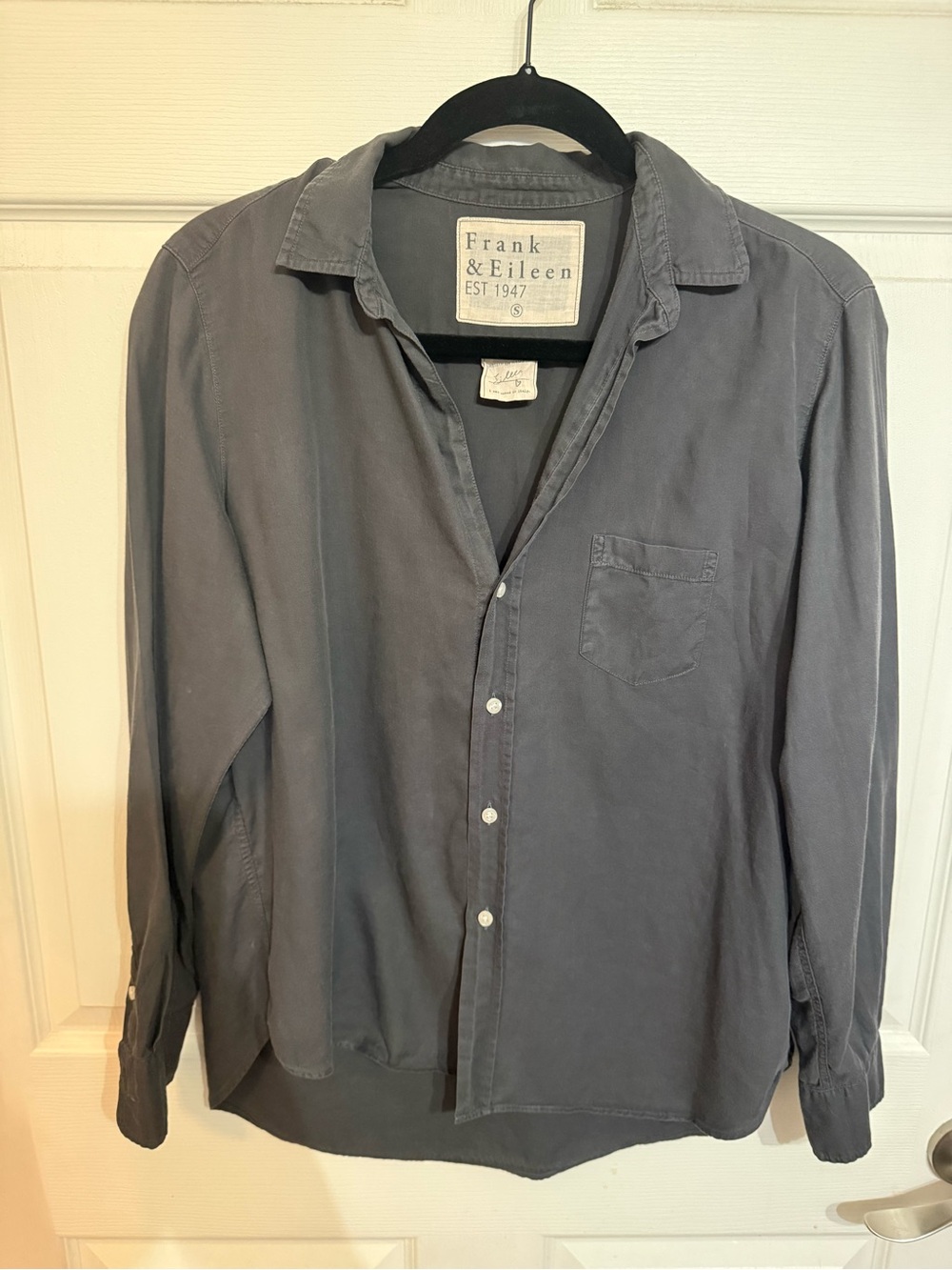 Frank & Eileen Charcoal Button-Down Shirt